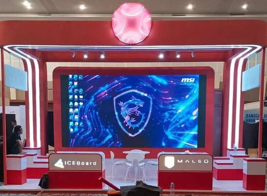 Ayoo Klik, LED stage