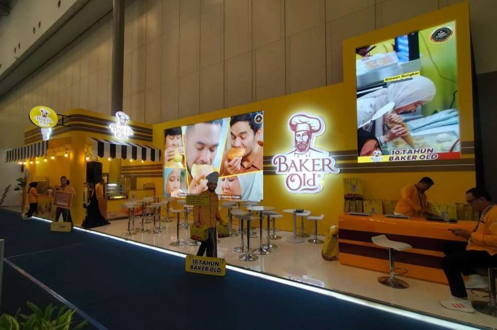 Baker Old booth