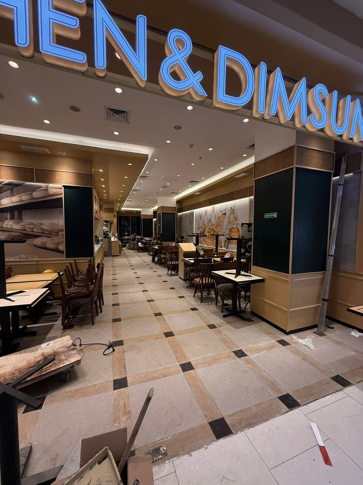 Dining corridor, final finishing