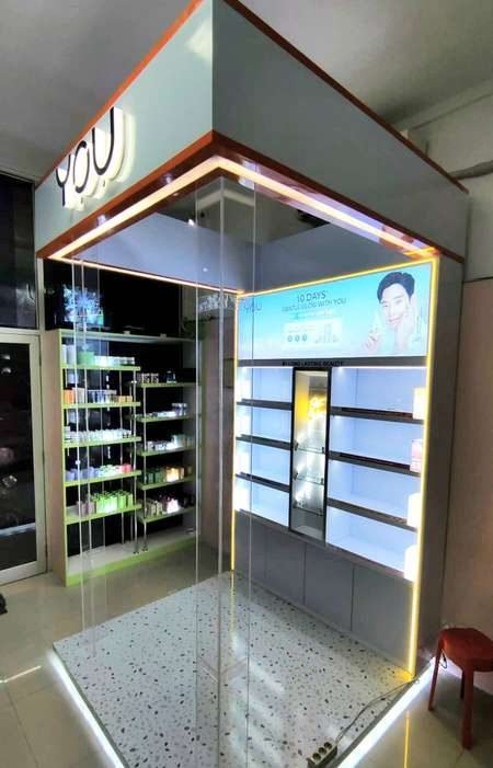 Y.O.U pop-up store