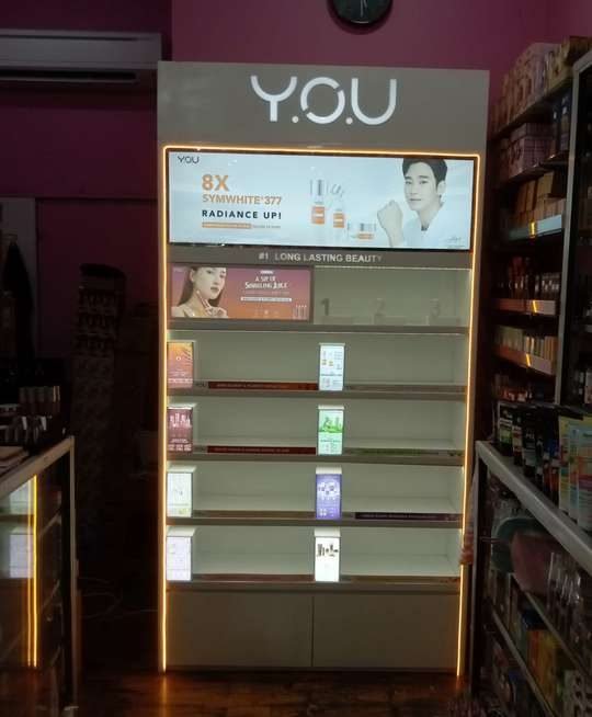 Y.O.U retail gondola